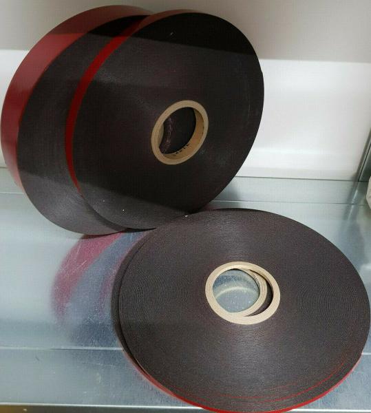 Schaumklebeband Acrylat doppelseitig, 67kg/m³, Montageklebeband Spiegelklebeband schwarz 50m, mit roter PE Folie